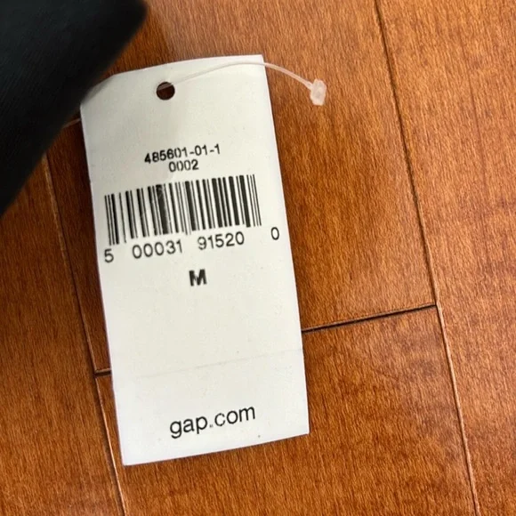 Never Worn GAP Maternity Under Belly Black Pant - Picture 3 of 5